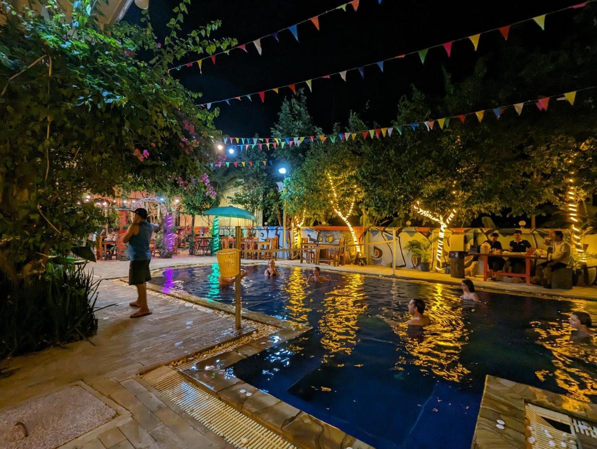 Blue Diamond Hostel Battambang Eksteriør bilde
