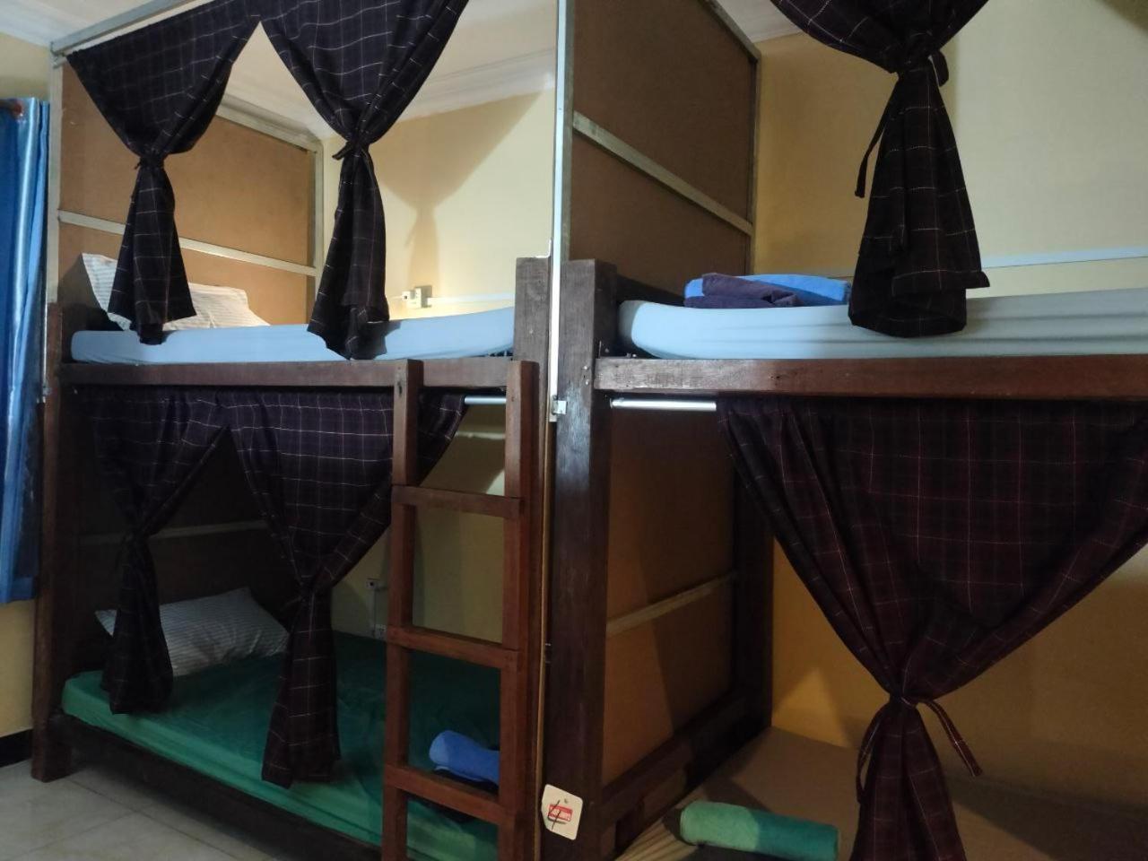Blue Diamond Hostel Battambang Eksteriør bilde