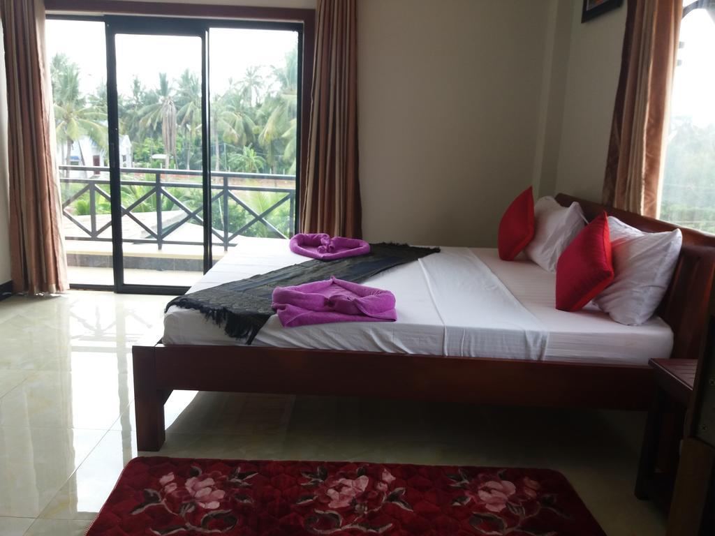 Blue Diamond Hostel Battambang Eksteriør bilde