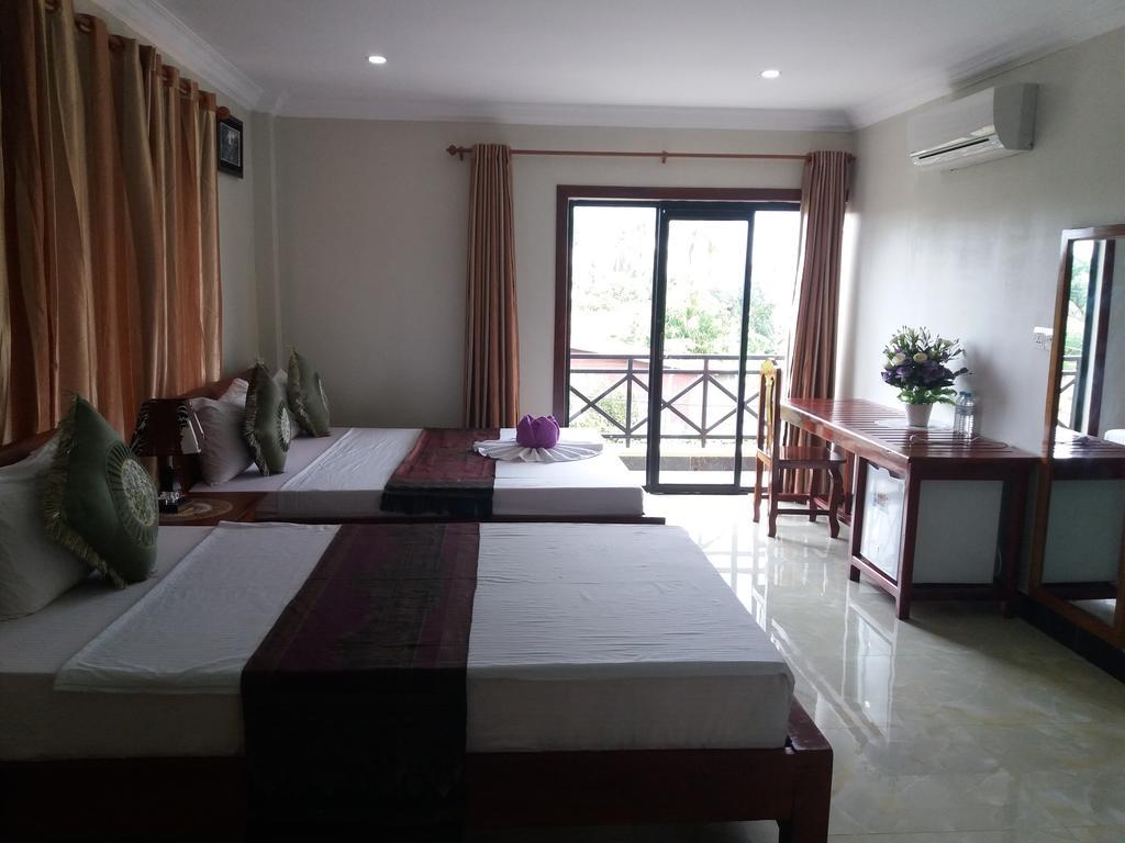 Blue Diamond Hostel Battambang Eksteriør bilde