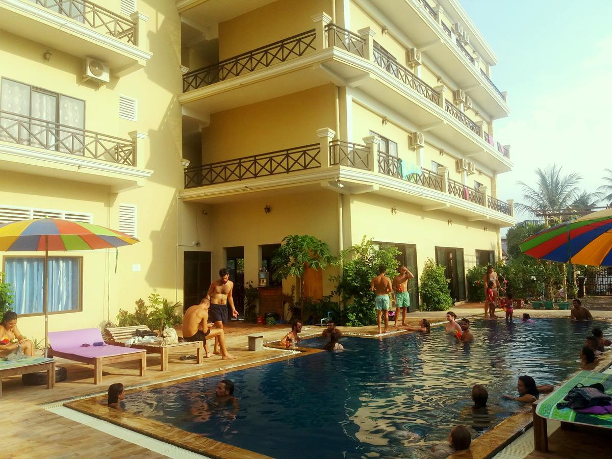 Blue Diamond Hostel Battambang Eksteriør bilde
