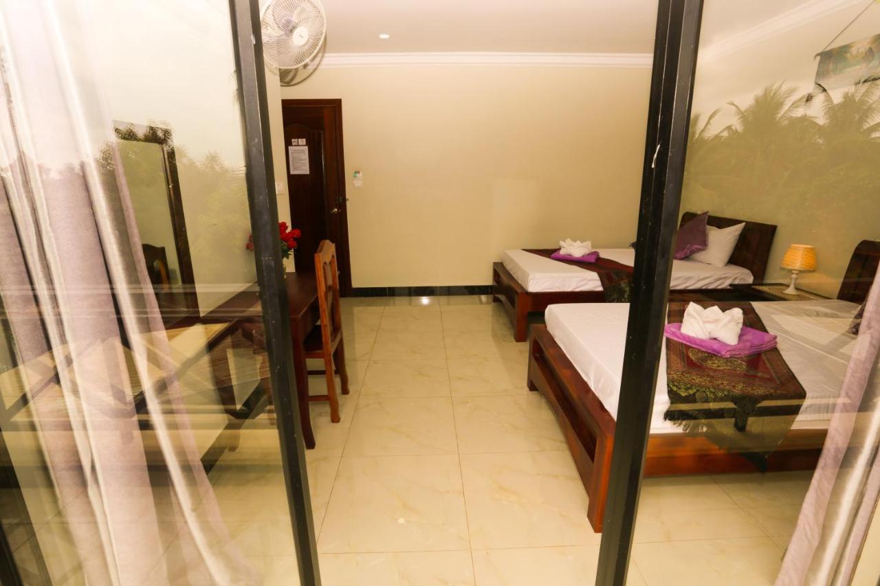 Blue Diamond Hostel Battambang Eksteriør bilde
