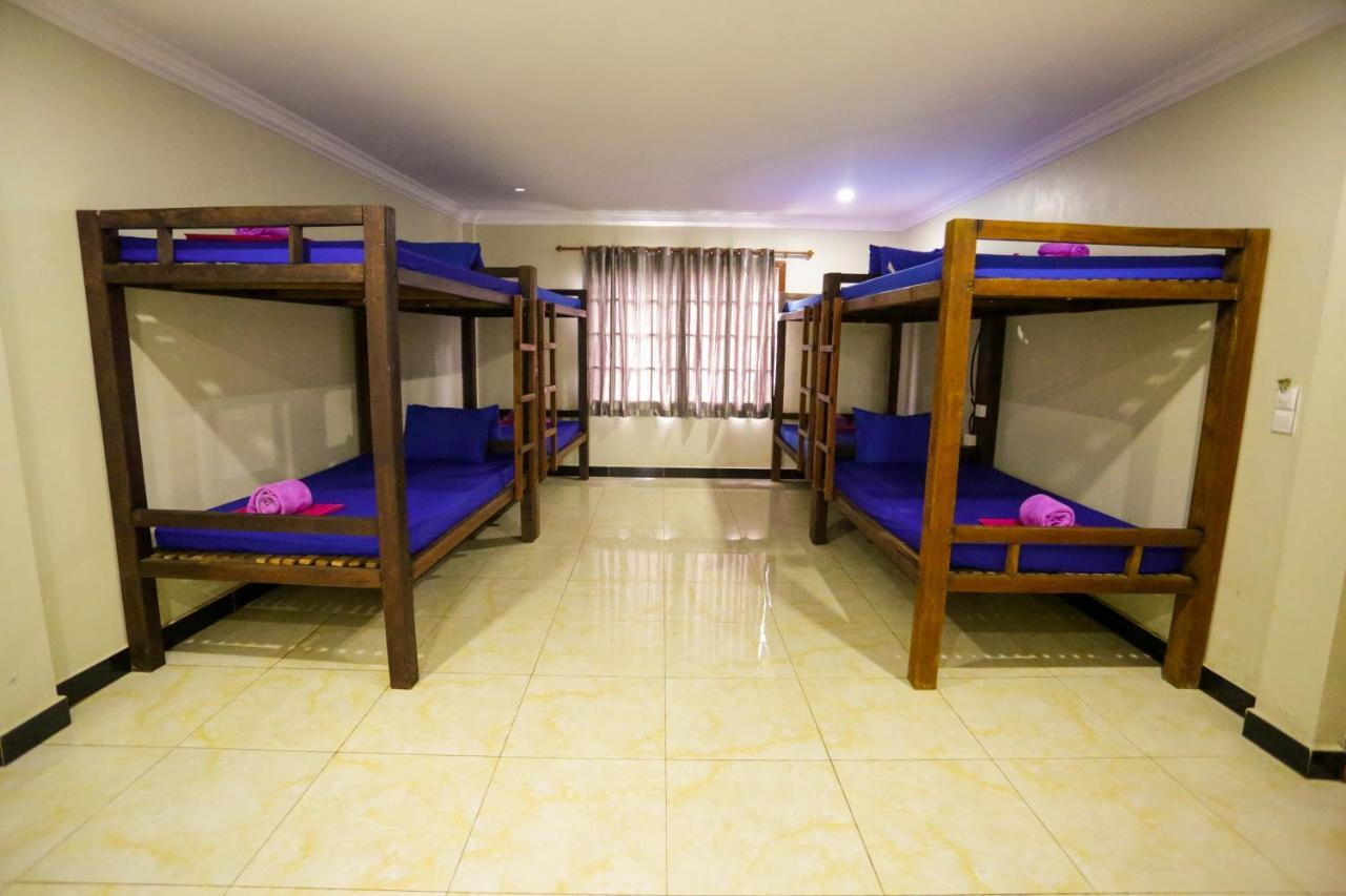 Blue Diamond Hostel Battambang Eksteriør bilde
