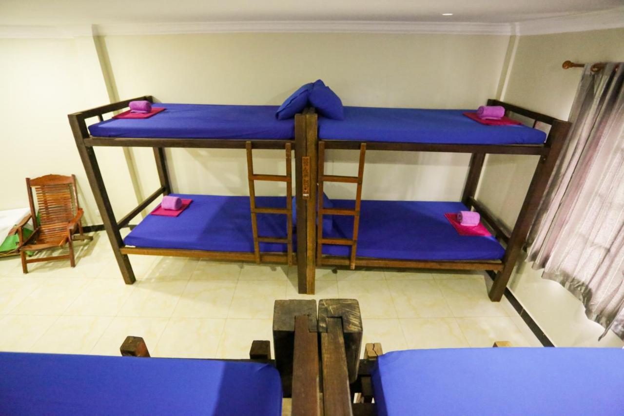Blue Diamond Hostel Battambang Eksteriør bilde